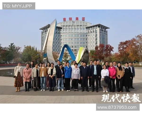 南京羽毛球队运营体系解析与战术策略探讨