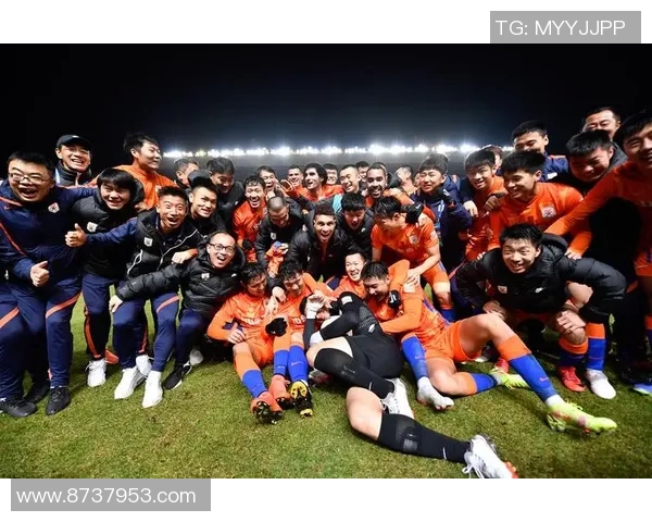 广州篮球队灵活性引发热议球迷观点交锋与战术分析探讨 广州篮球队灵活性引发热议球迷观点交锋与战术分析探讨